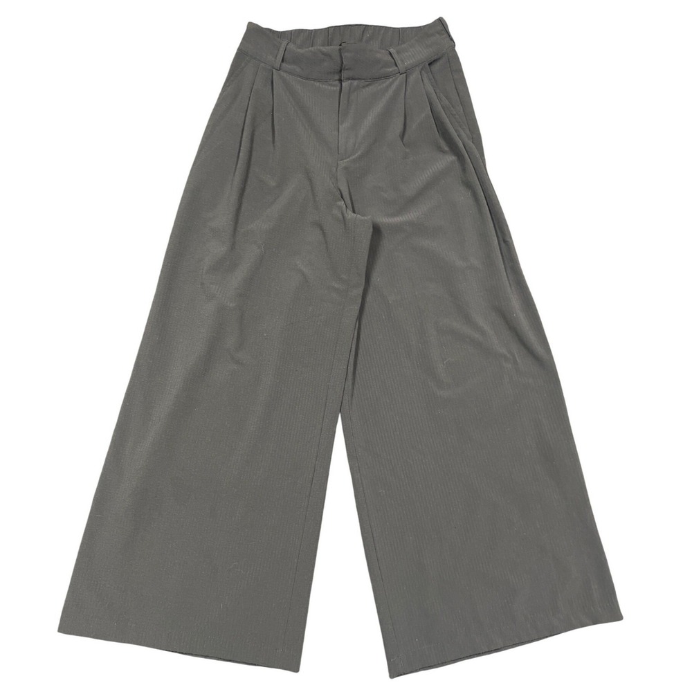 ALO Yoga Wide Leg Pants in Gray